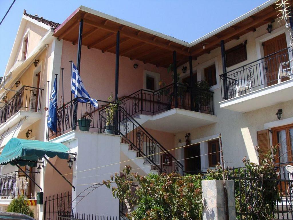 Violatos Studios Αγία Ευφημία Εξωτερικό φωτογραφία